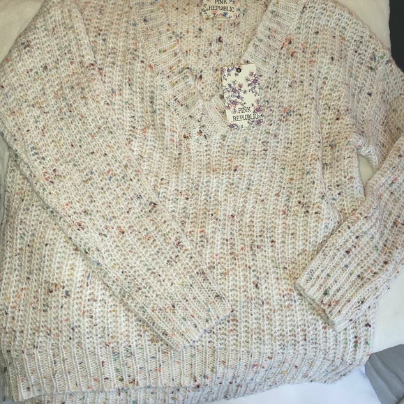 Pink Republic Sweaters - New Pink Republic sweater confetti colored CUTE!